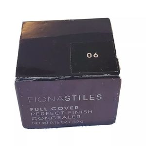 Fiona stiles full cover perfect finish concealer